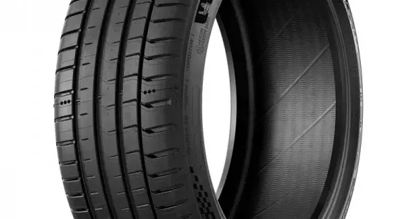 Transport gratuit MICHELIN PILOT SPORT 5 215/55 R17 98Y