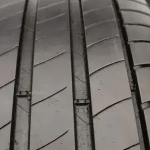 Retur gratuit MICHELIN Primacy 3 215/65 R17 99V