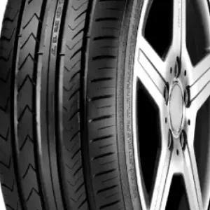 ONYX NY-901 215/55 R17 98W Reducere de preț