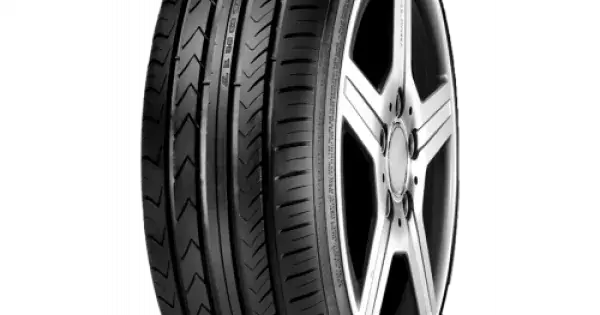 ONYX NY-901 225/55 R17 101W Reducere specială